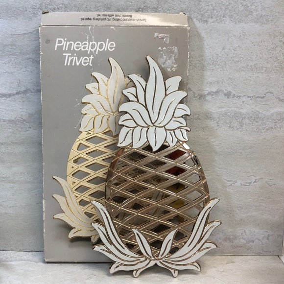 Oneida Other - Vintage Oneida Large Pineapple Trivet